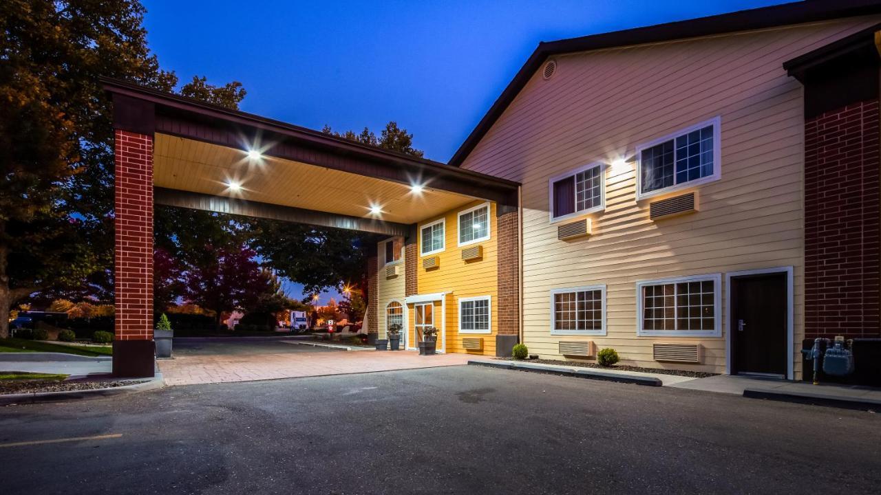 Best Western Plus Meridian Exterior photo